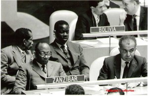 Waziri Mkuu wa Zanzibar baada ya uhuru wa 1963, Sheikh Hamad Shamte (kulia) akiiwakilisha nchi yake kwenye Umoja wa Mataifa
